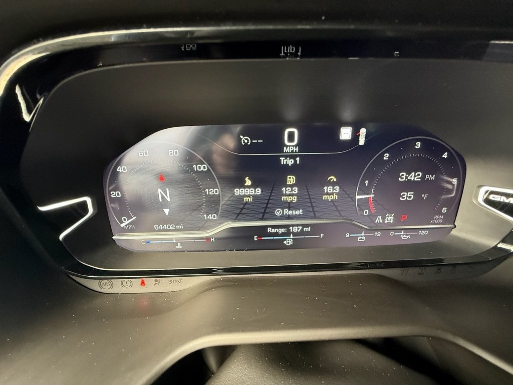 GMC Yukon XL Denali 4WD 2022