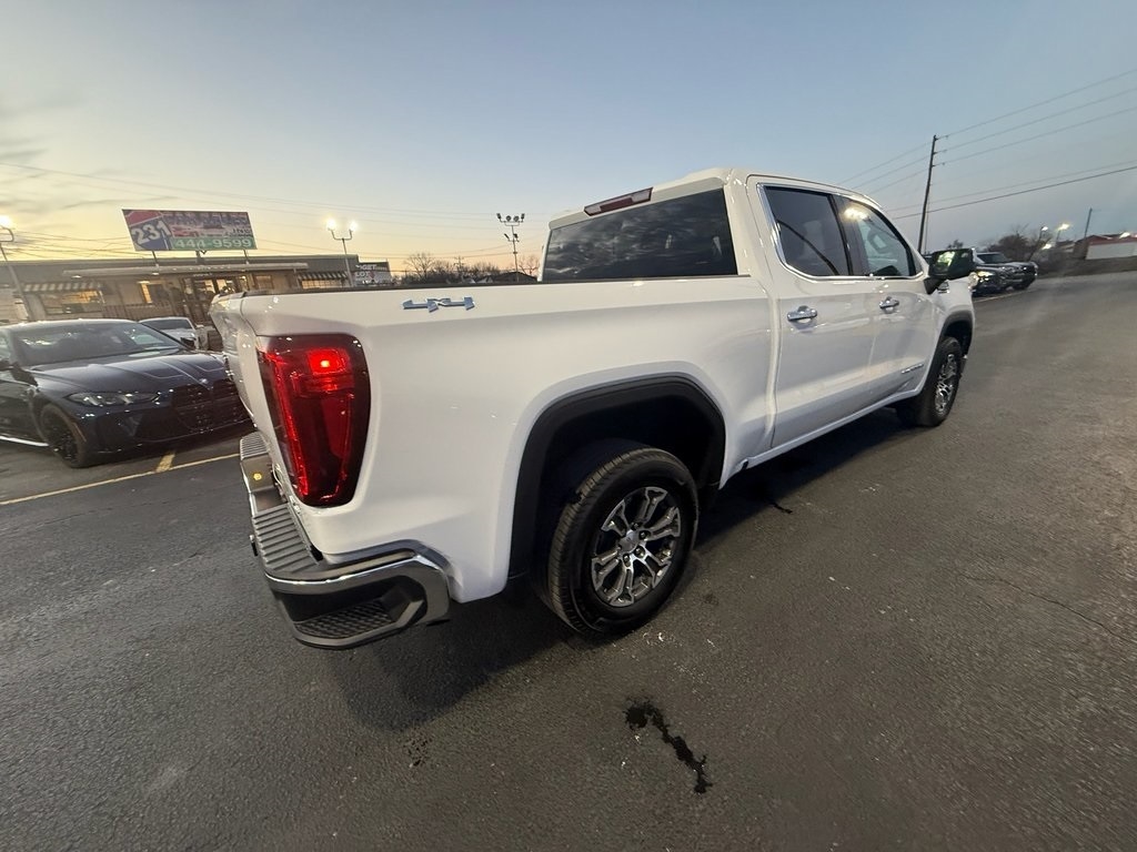 GMC Sierra 1500 SLT Crew Cab 4WD 2025