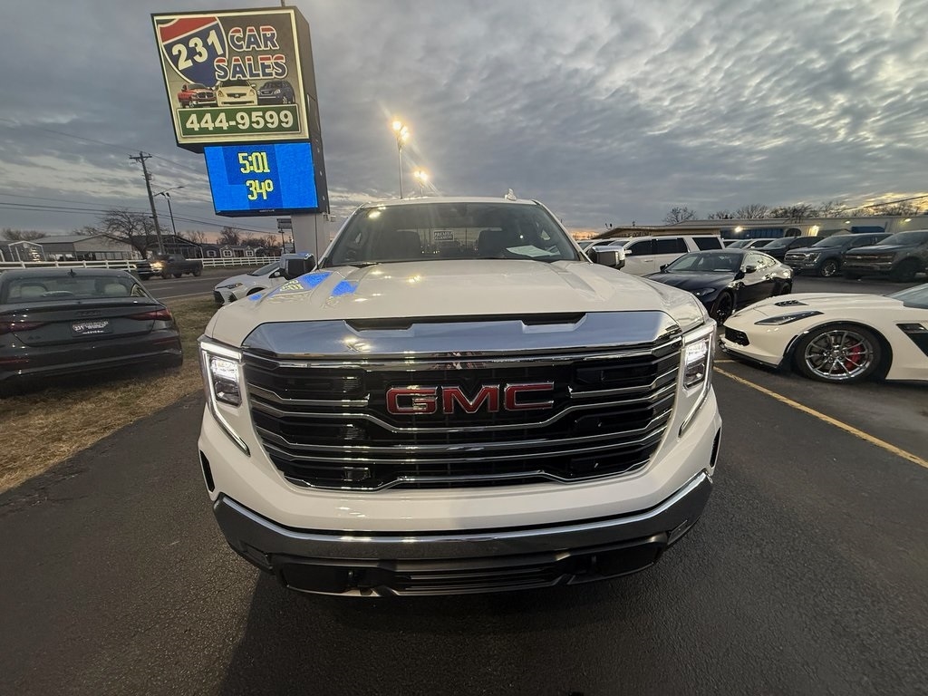 GMC Sierra 1500 SLT Crew Cab 4WD 2025