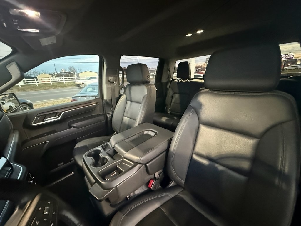 GMC Sierra 1500 SLT Crew Cab 4WD 2025