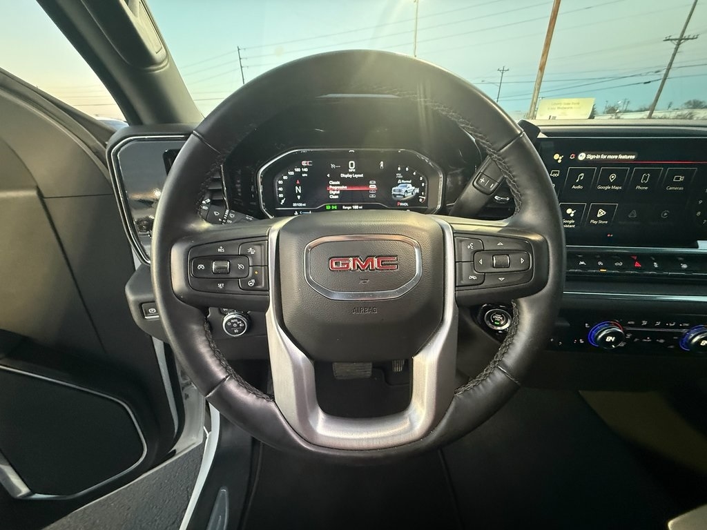 GMC Sierra 1500 SLT Crew Cab 4WD 2025