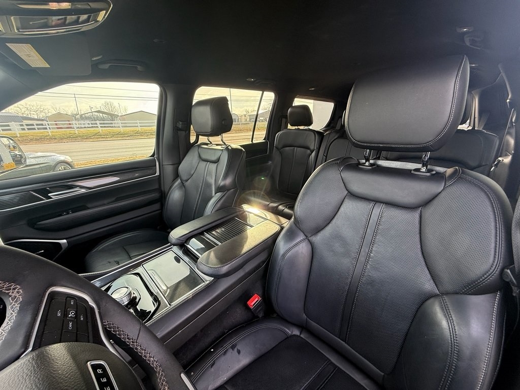 Jeep Wagoneer Series I 4WD 2022