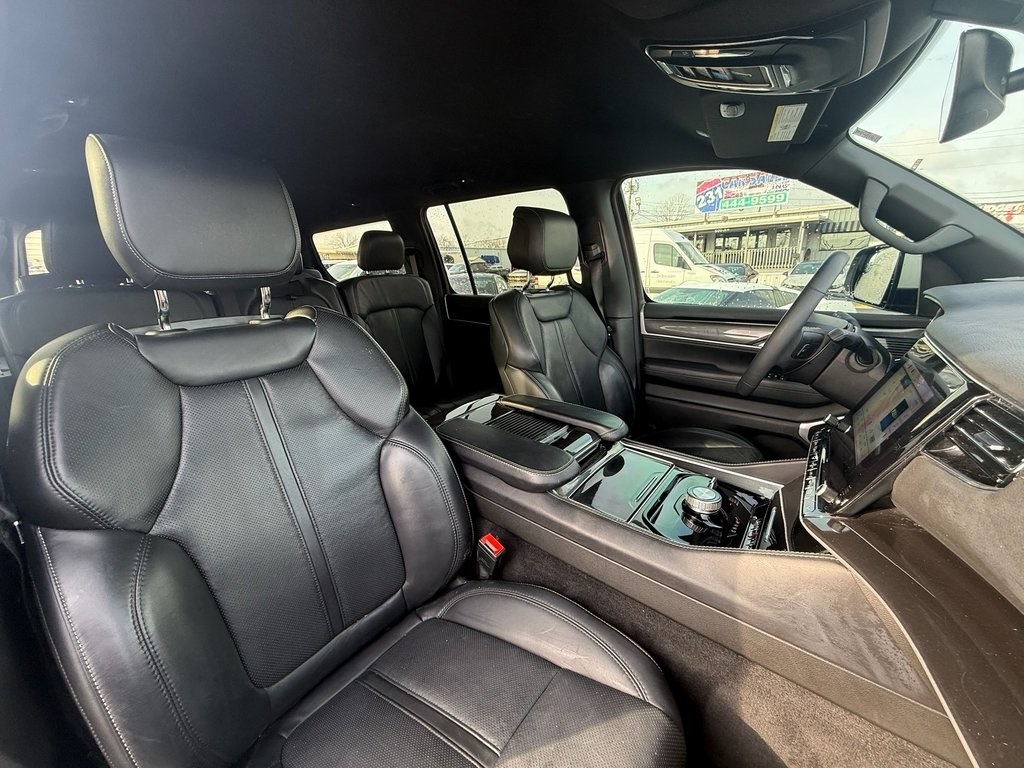 Jeep Wagoneer Series I 4WD 2022