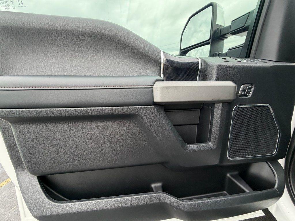 Ford F-250 SD Platinum Crew Cab 4WD 2020