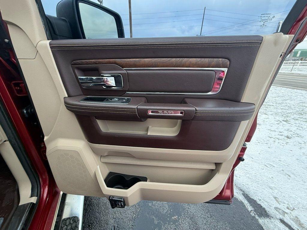 RAM 1500 Longhorn Crew Cab SWB 4WD 2015