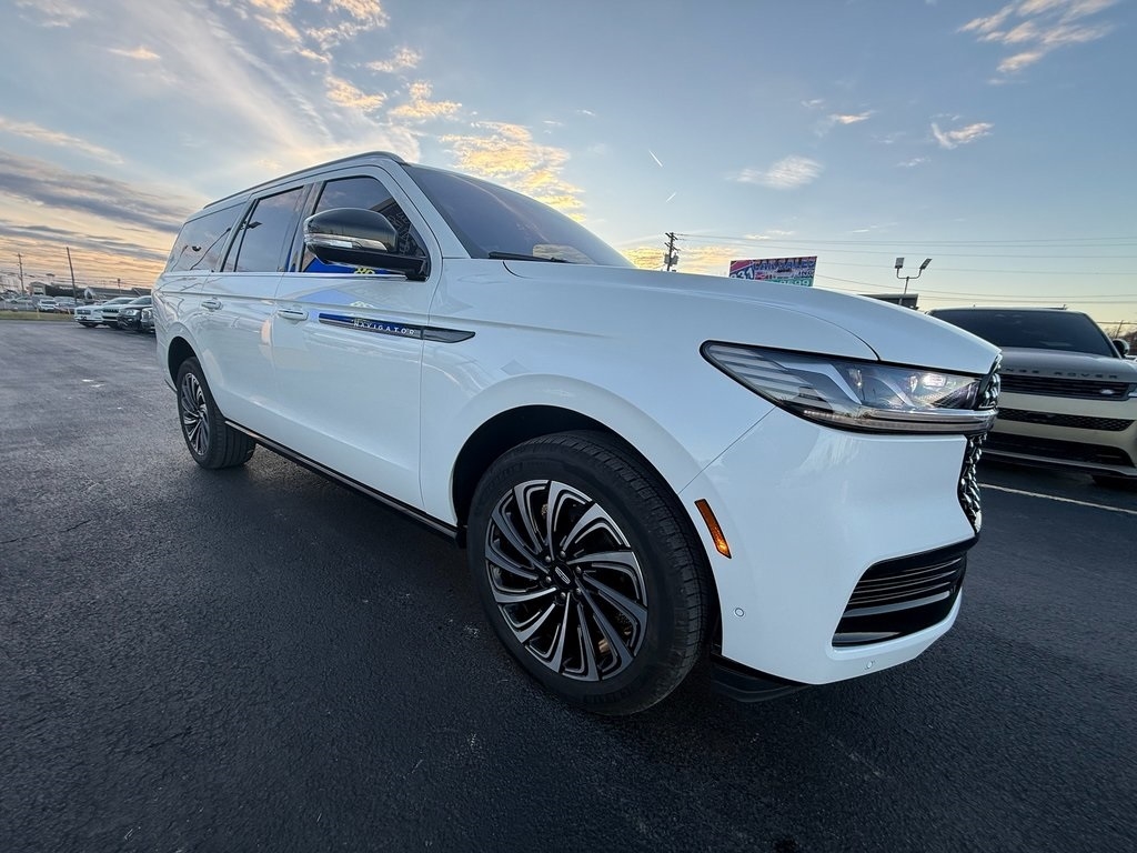 2025 Lincoln Navigator L Black Label