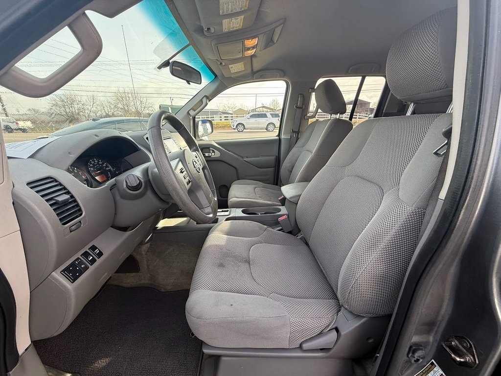 Nissan Frontier SL Crew Cab 5AT 4WD 2016