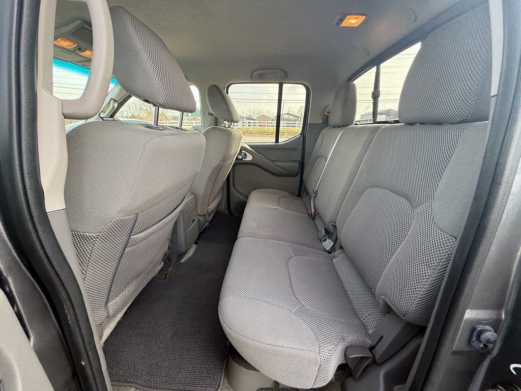 Nissan Frontier SL Crew Cab 5AT 4WD 2016