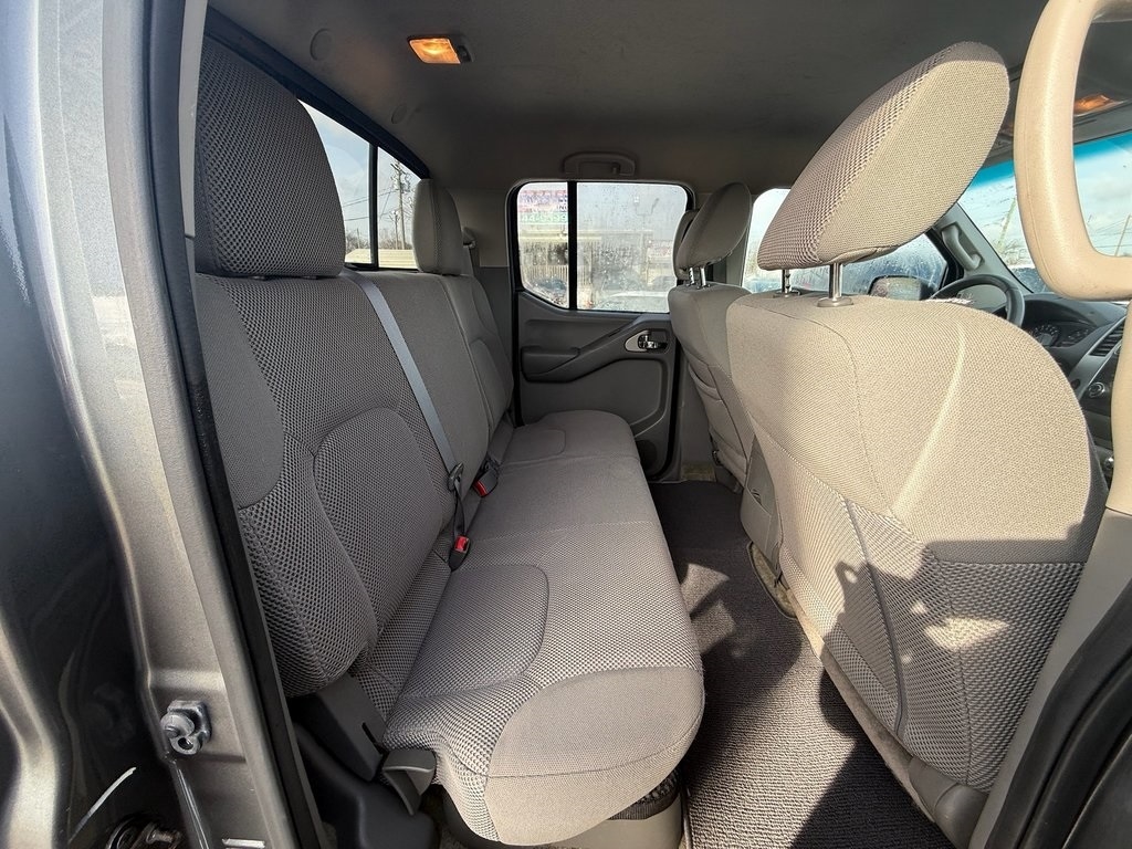 Nissan Frontier SL Crew Cab 5AT 4WD 2016