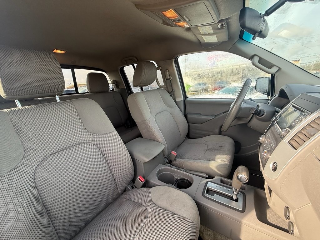 Nissan Frontier SL Crew Cab 5AT 4WD 2016