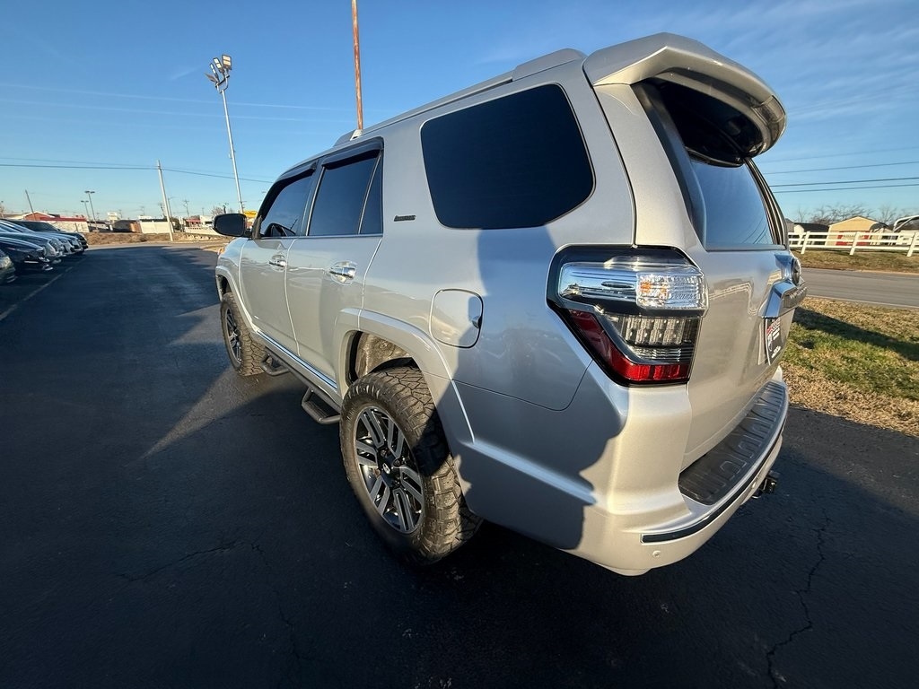 Toyota 4Runner Limited 4WD V6 2016