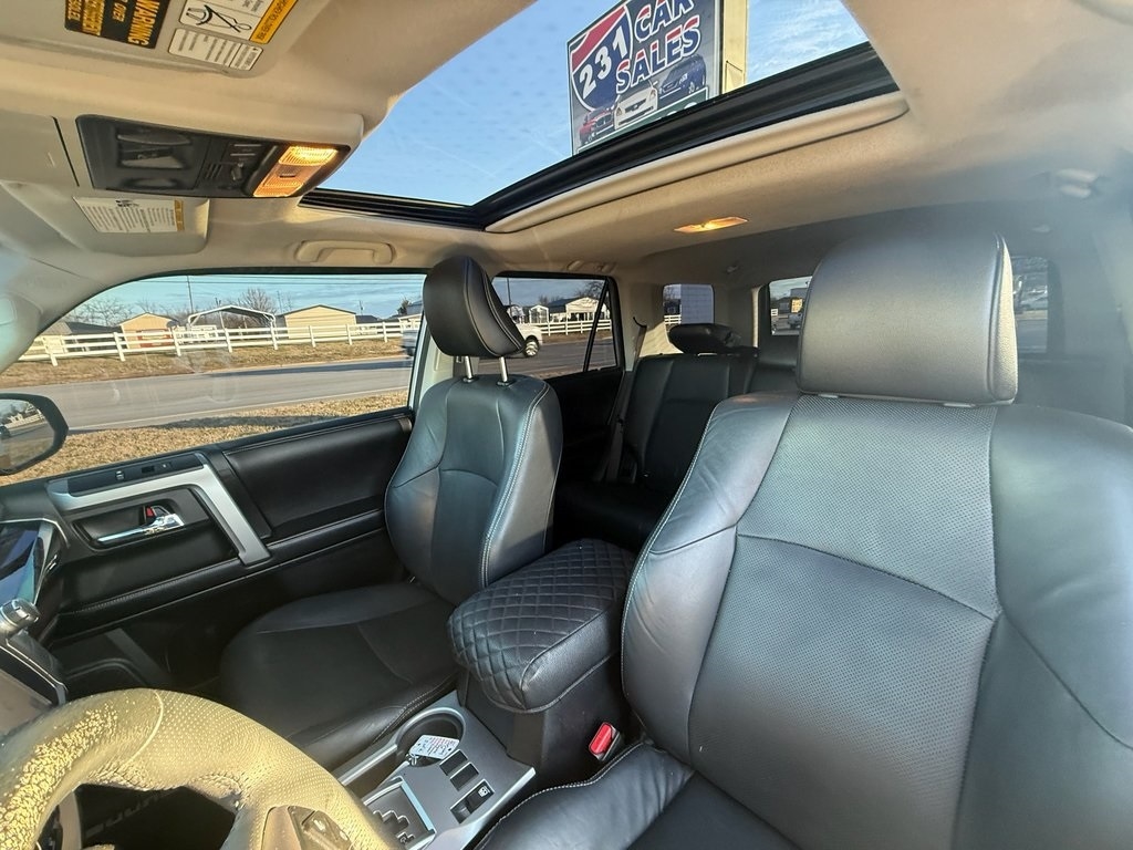 Toyota 4Runner Limited 4WD V6 2016