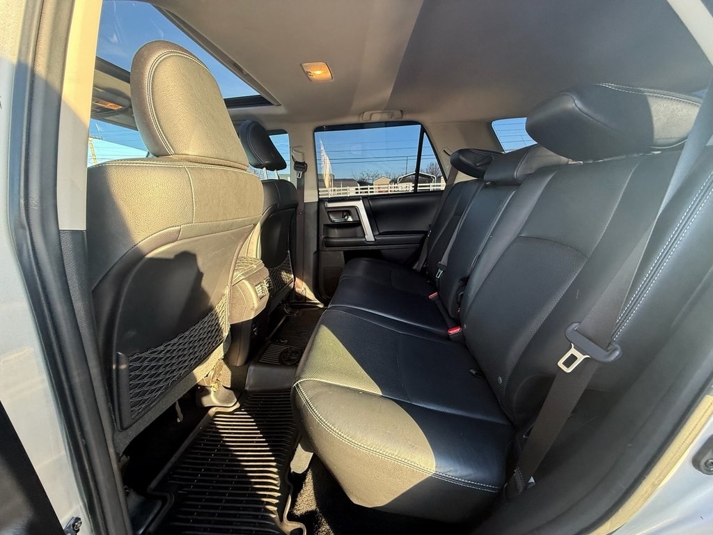 Toyota 4Runner Limited 4WD V6 2016