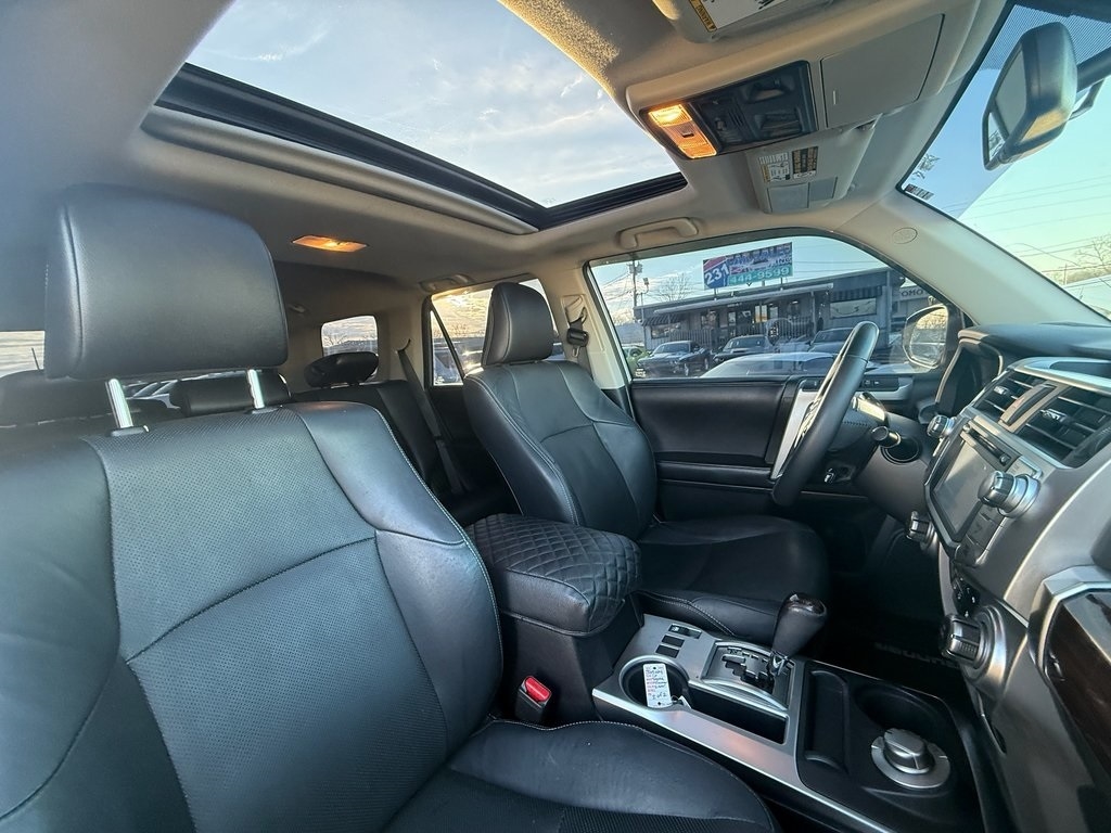 Toyota 4Runner Limited 4WD V6 2016