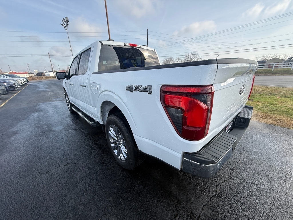 Ford F-150 XLT SuperCrew 4WD 2024