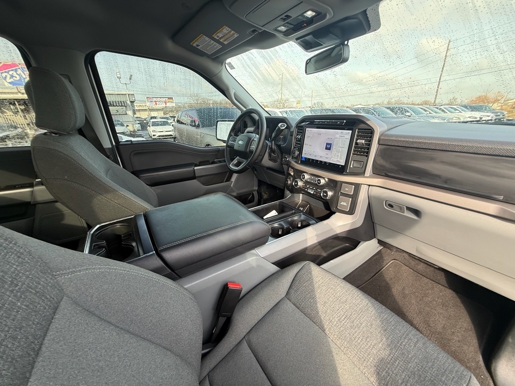 Ford F-150 XLT SuperCrew 4WD 2024
