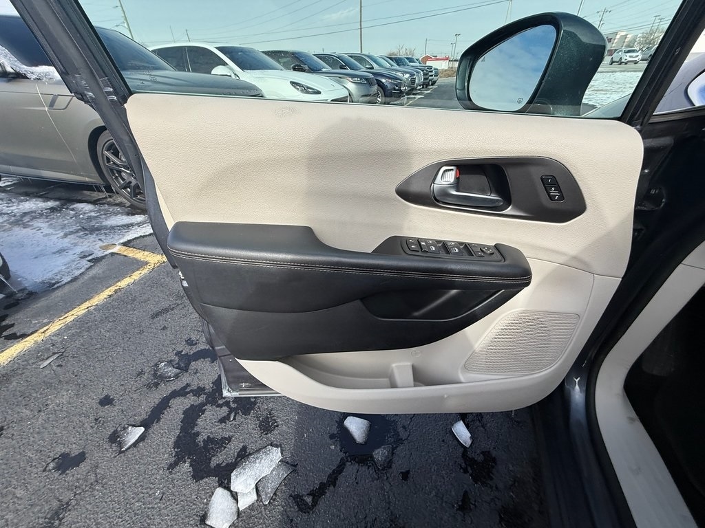 Chrysler Pacifica Touring-L 2020