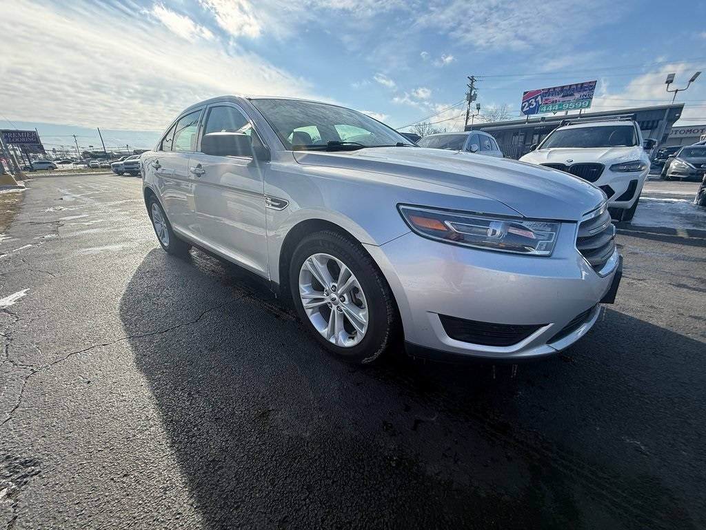 2019 Ford Taurus SE FWD