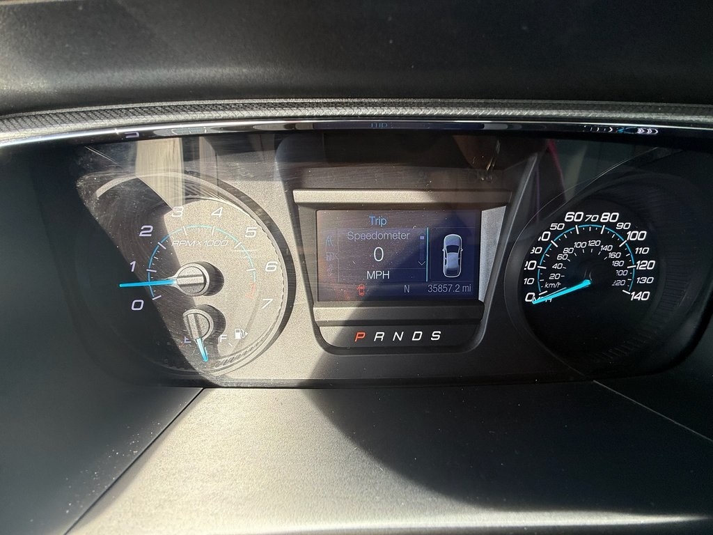 Ford Taurus SE FWD 2019