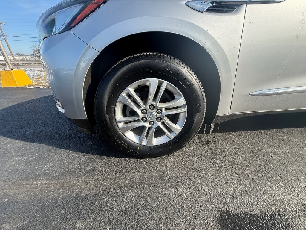 Buick Enclave Essence FWD 2020