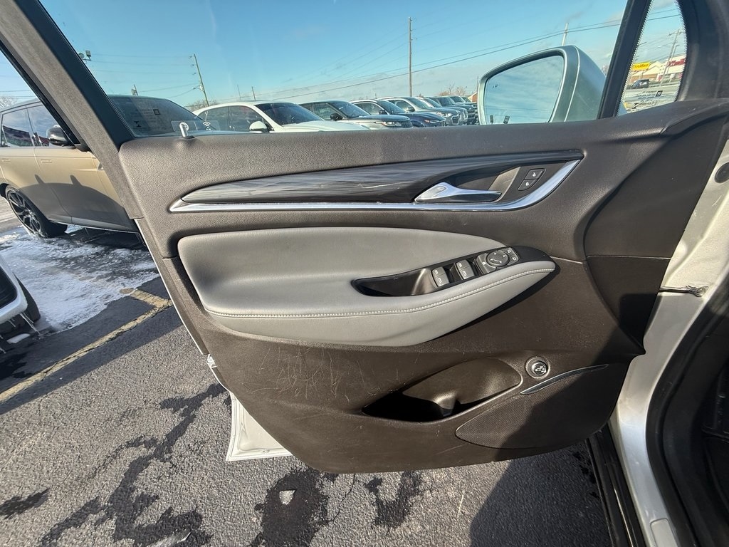 Buick Enclave Essence FWD 2020