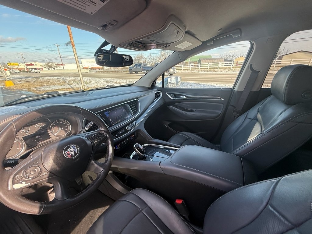 Buick Enclave Essence FWD 2020