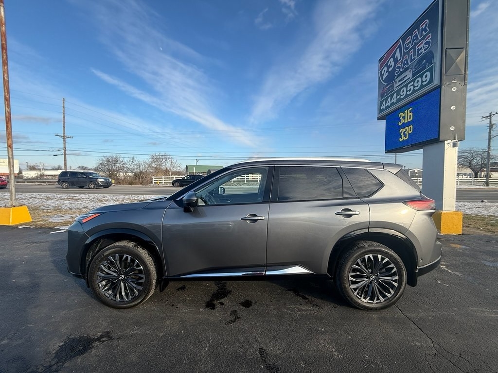 Nissan Rogue Platinum 2024