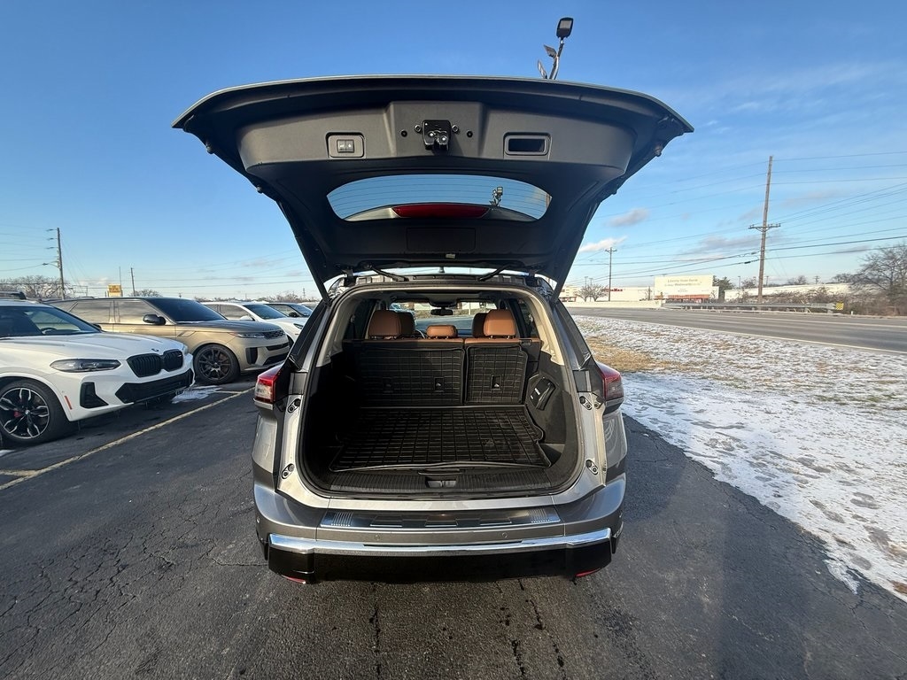 Nissan Rogue Platinum 2024