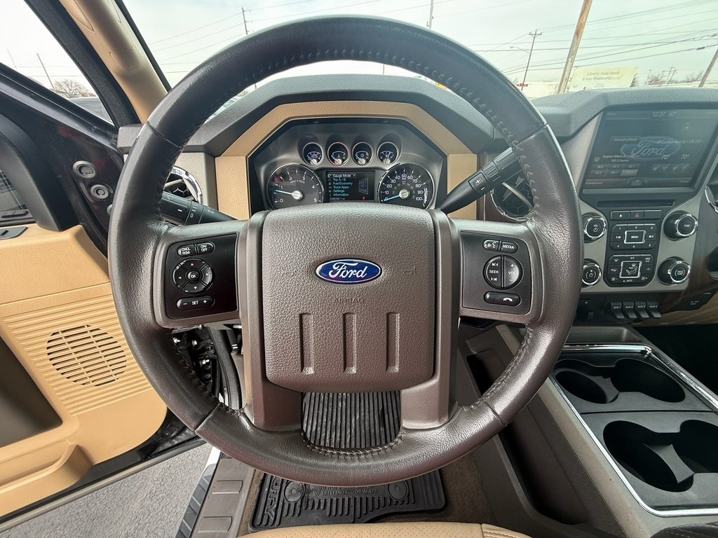 Ford F-250 SD Lariat Crew Cab 4WD 2015