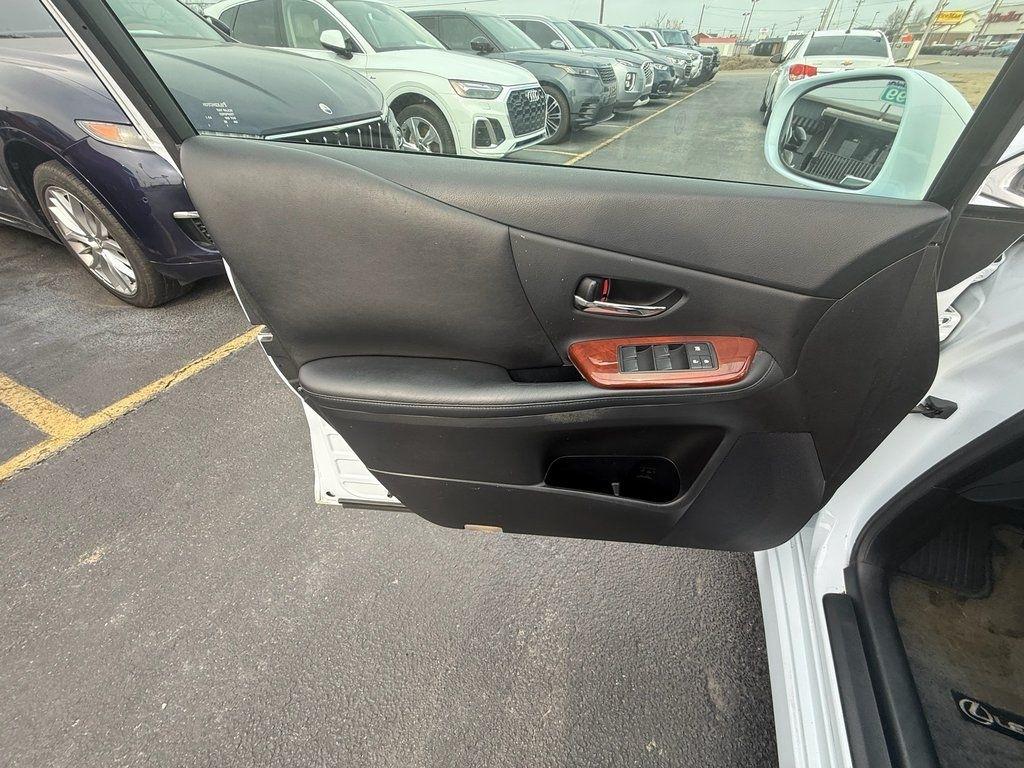 Lexus HS 250h Sedan 2010