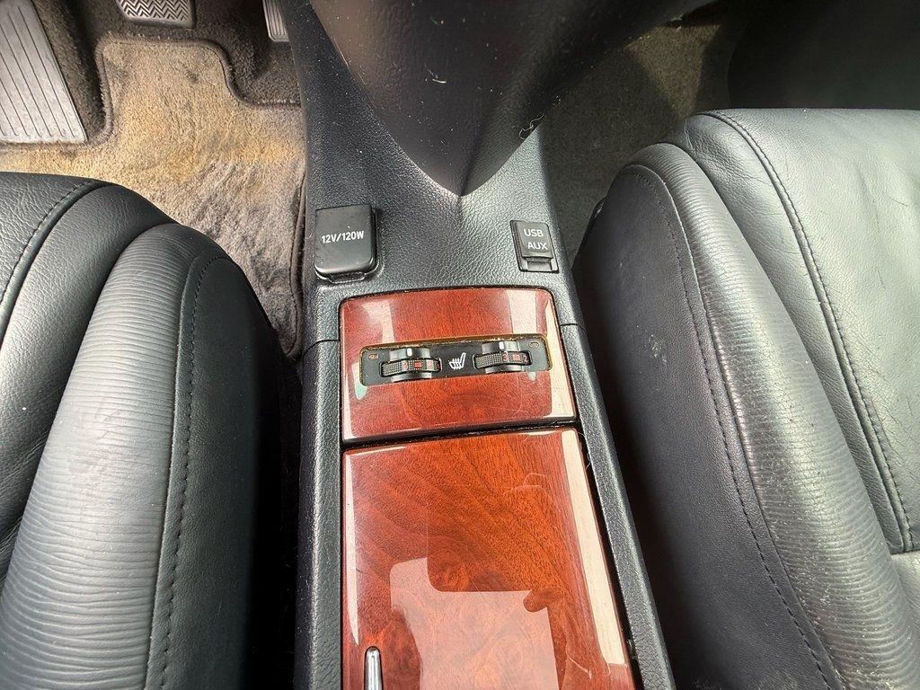 Lexus HS 250h Sedan 2010