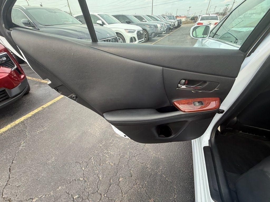 Lexus HS 250h Sedan 2010