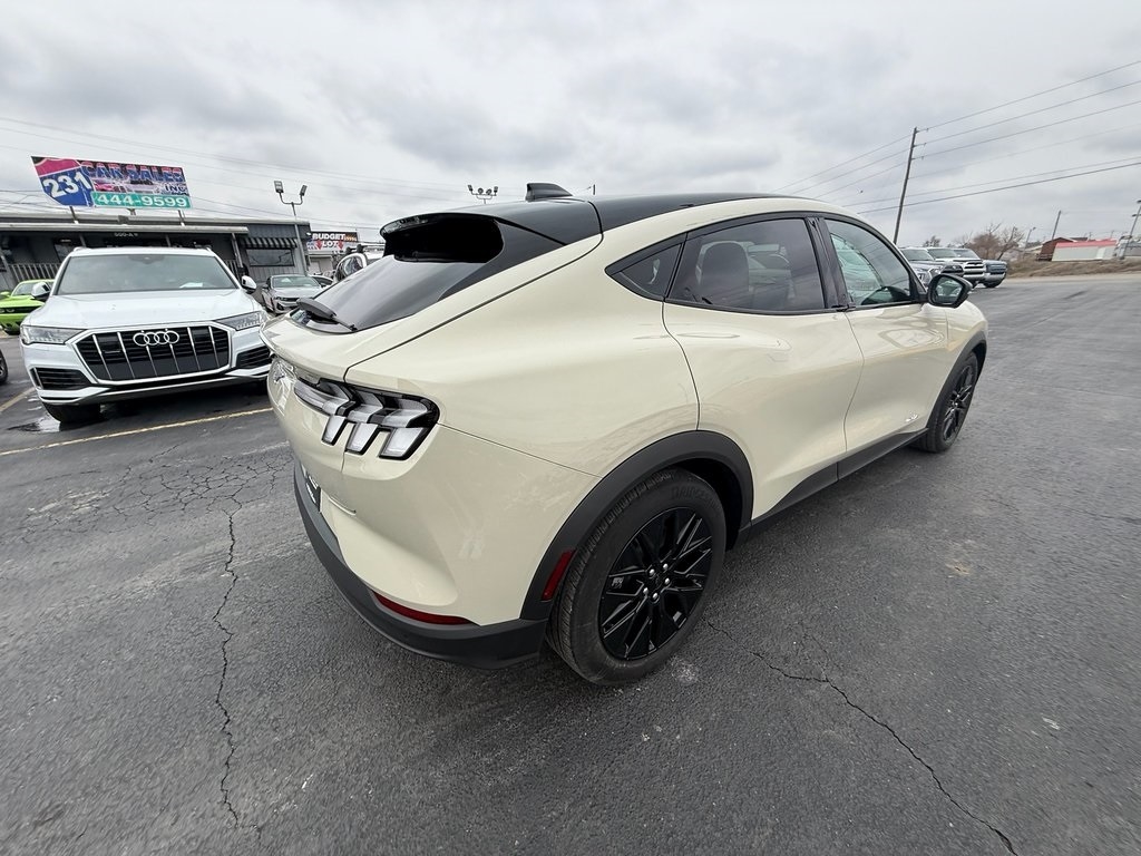 Ford Mustang Mach-E Select 2025