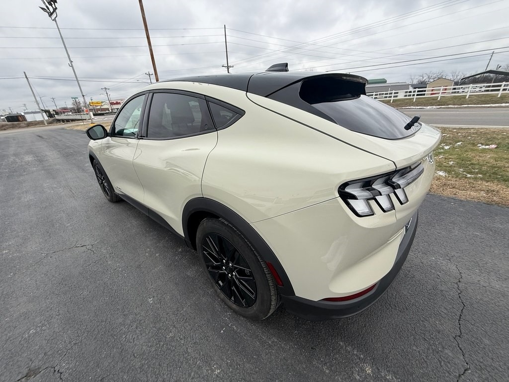 Ford Mustang Mach-E Select 2025