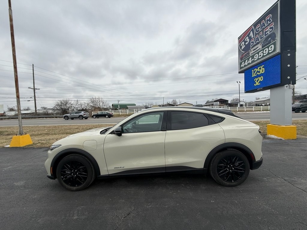 Ford Mustang Mach-E Select 2025