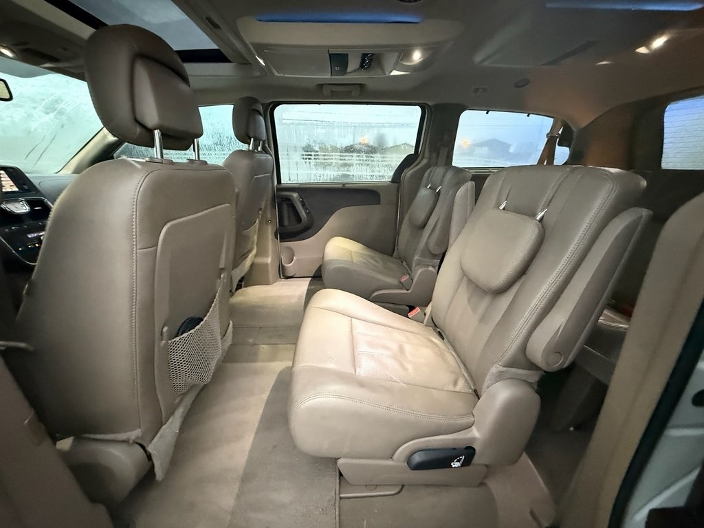 Chrysler Town & Country Touring-L 2016