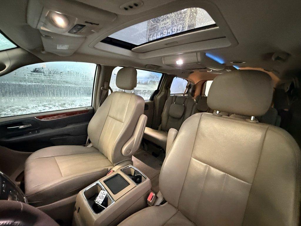 Chrysler Town & Country Touring-L 2016