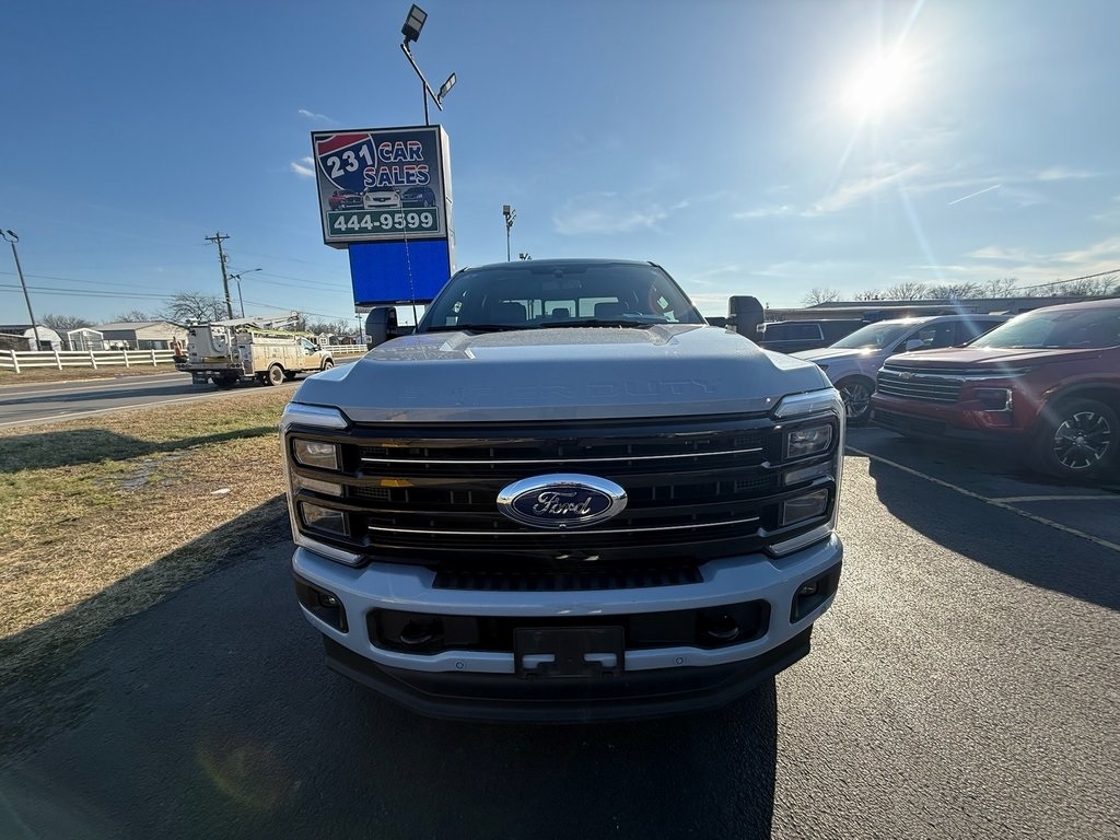 Ford F-250 SD Platinum Crew Cab 4WD 2025