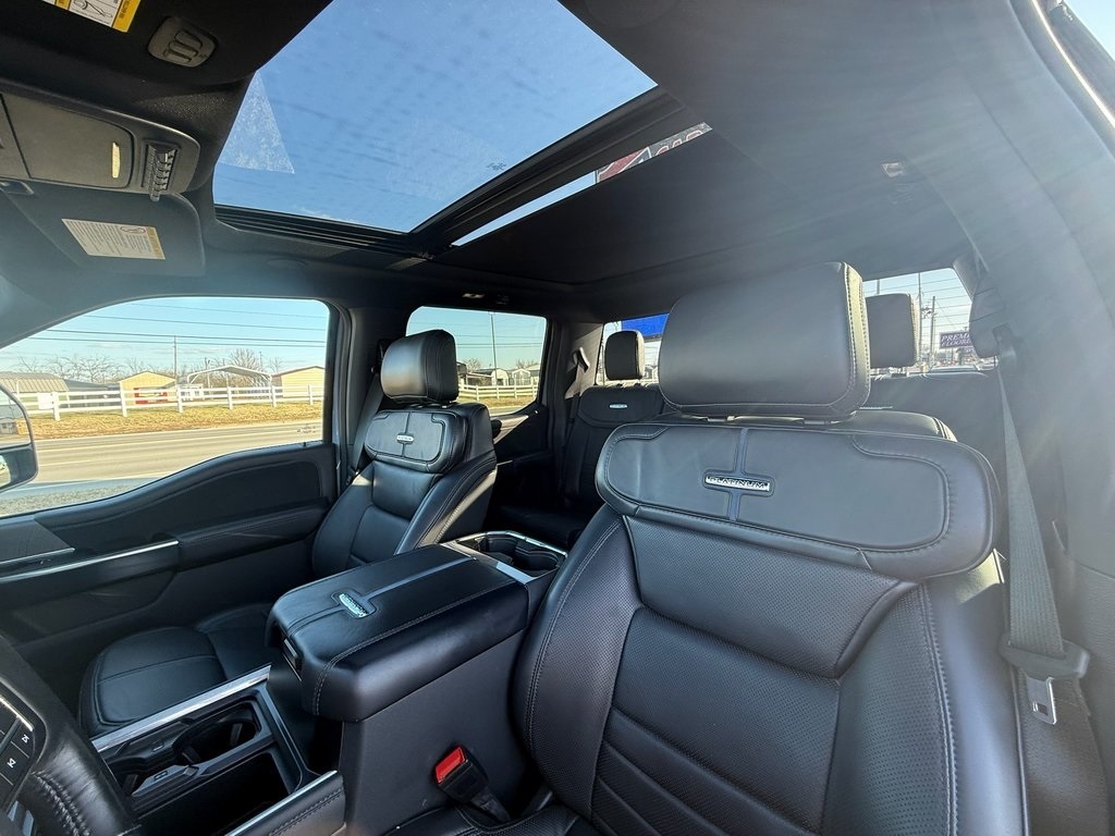 Ford F-250 SD Platinum Crew Cab 4WD 2025