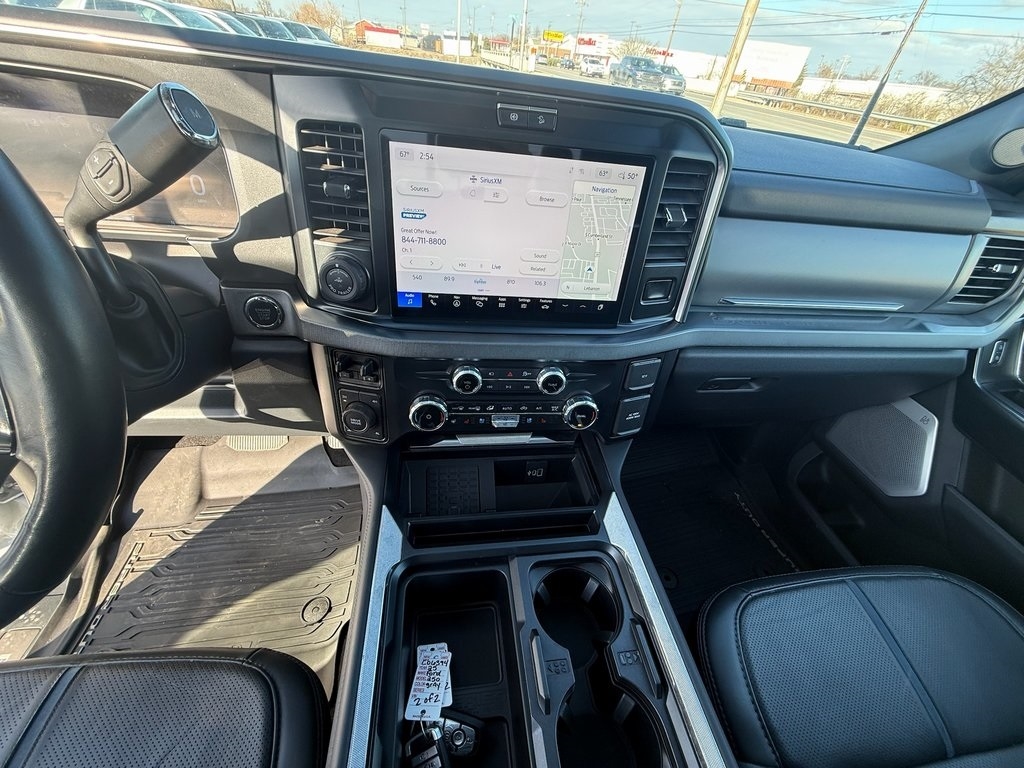 Ford F-250 SD Platinum Crew Cab 4WD 2025