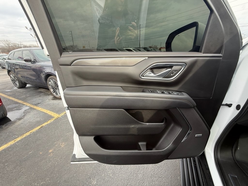 GMC Yukon Denali 4WD 2024