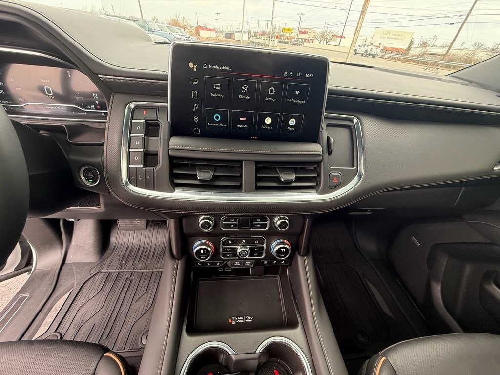 GMC Yukon Denali 4WD 2024