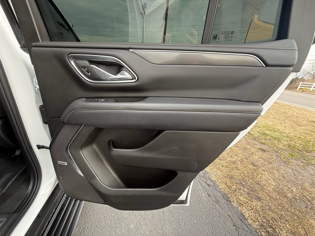 GMC Yukon Denali 4WD 2024