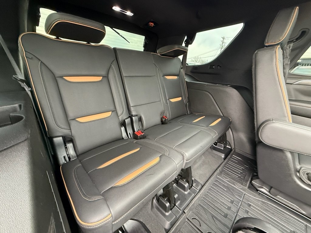 GMC Yukon Denali 4WD 2024