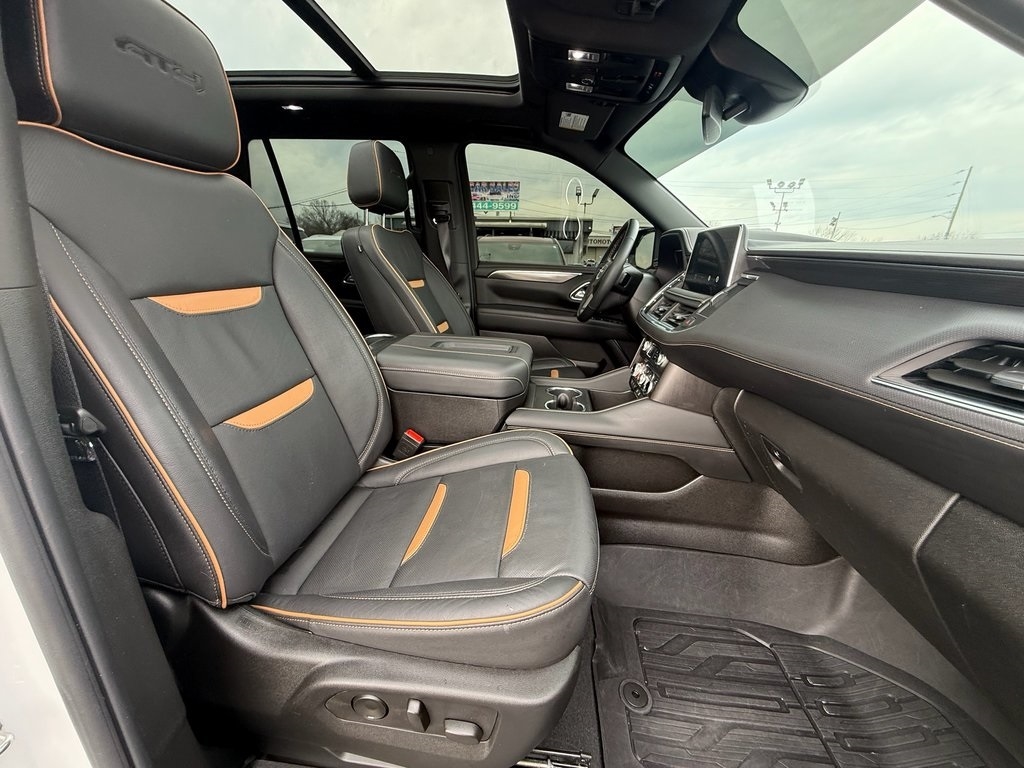 GMC Yukon Denali 4WD 2024