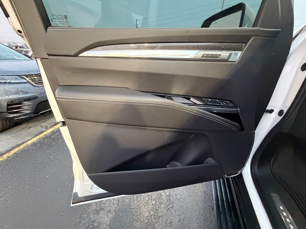 Cadillac Escalade ESV V 4WD 2025