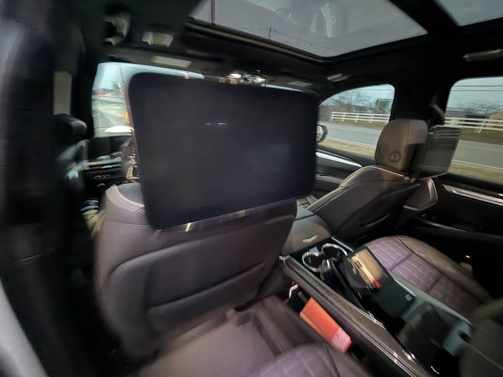 Cadillac Escalade ESV V 4WD 2025