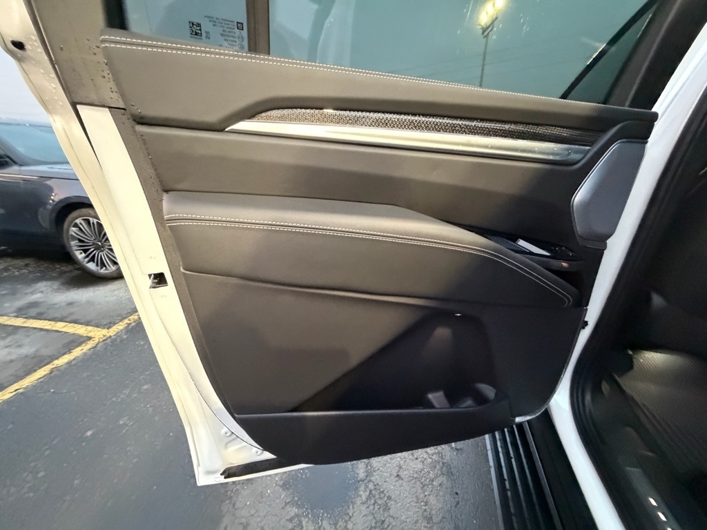 Cadillac Escalade ESV V 4WD 2025