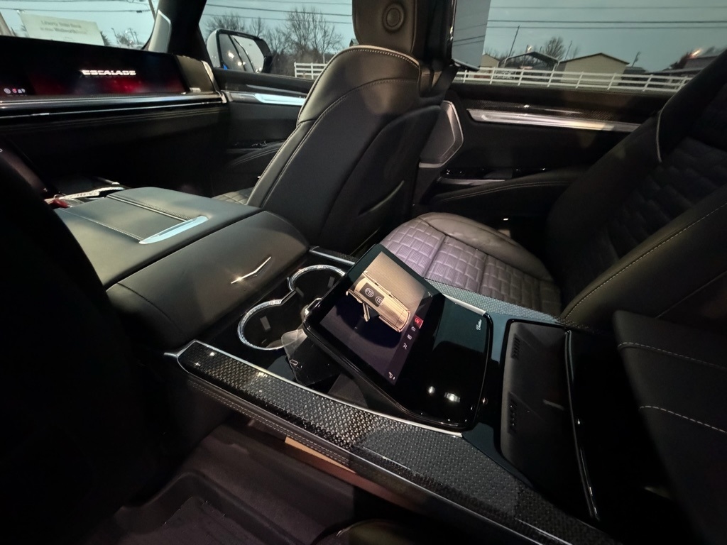 Cadillac Escalade ESV V 4WD 2025