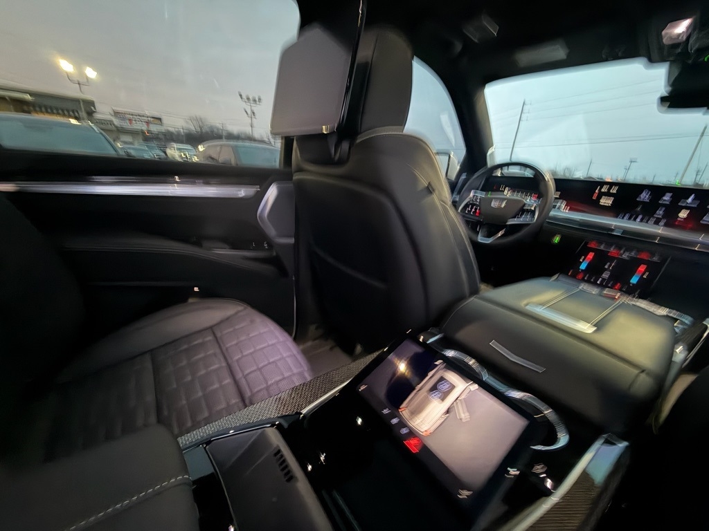 Cadillac Escalade ESV V 4WD 2025